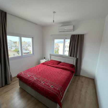 Tetris Apartment Spacious Comfortable 니코시아 객실 사진