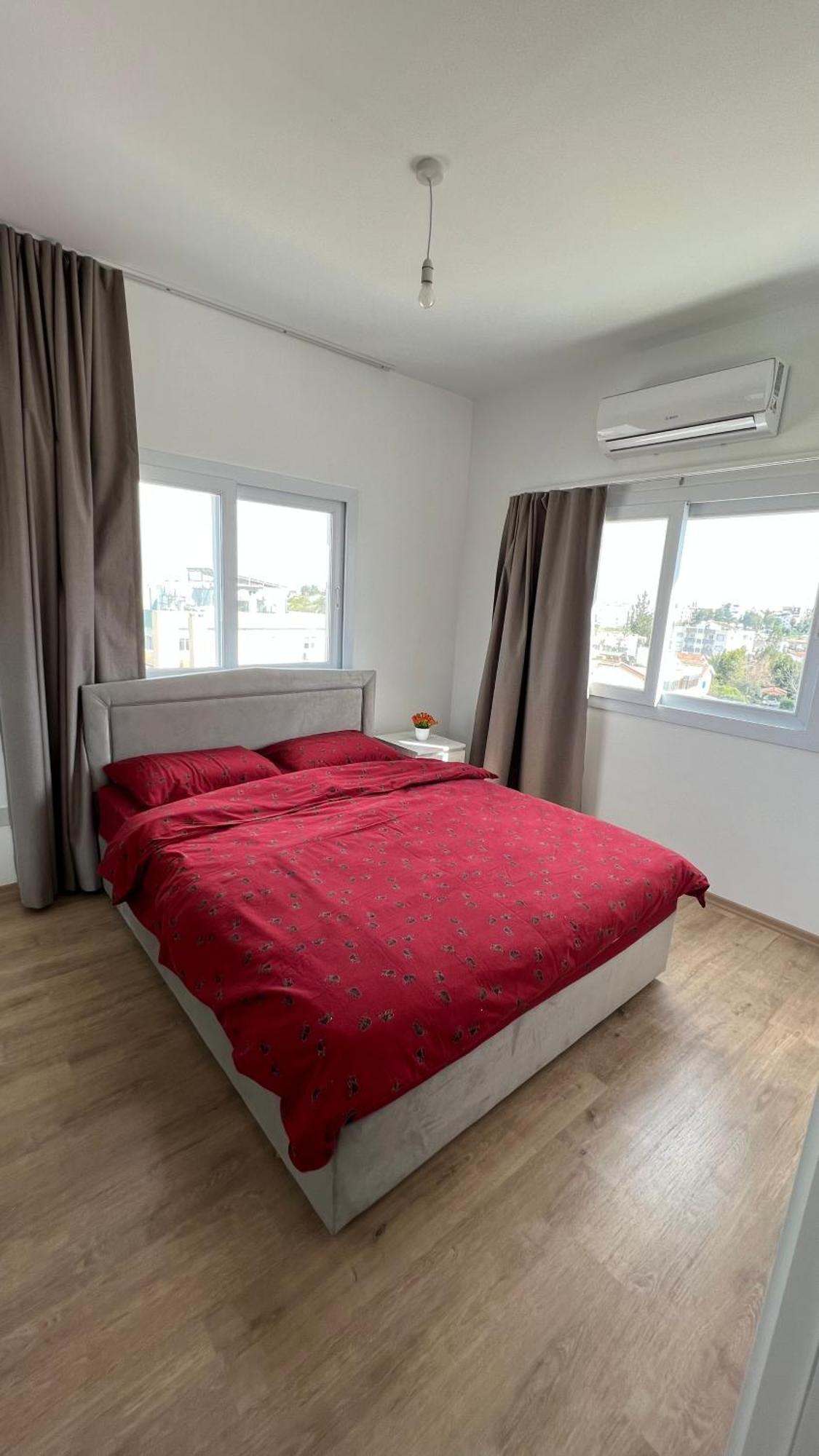 Tetris Apartment Spacious Comfortable 니코시아 객실 사진