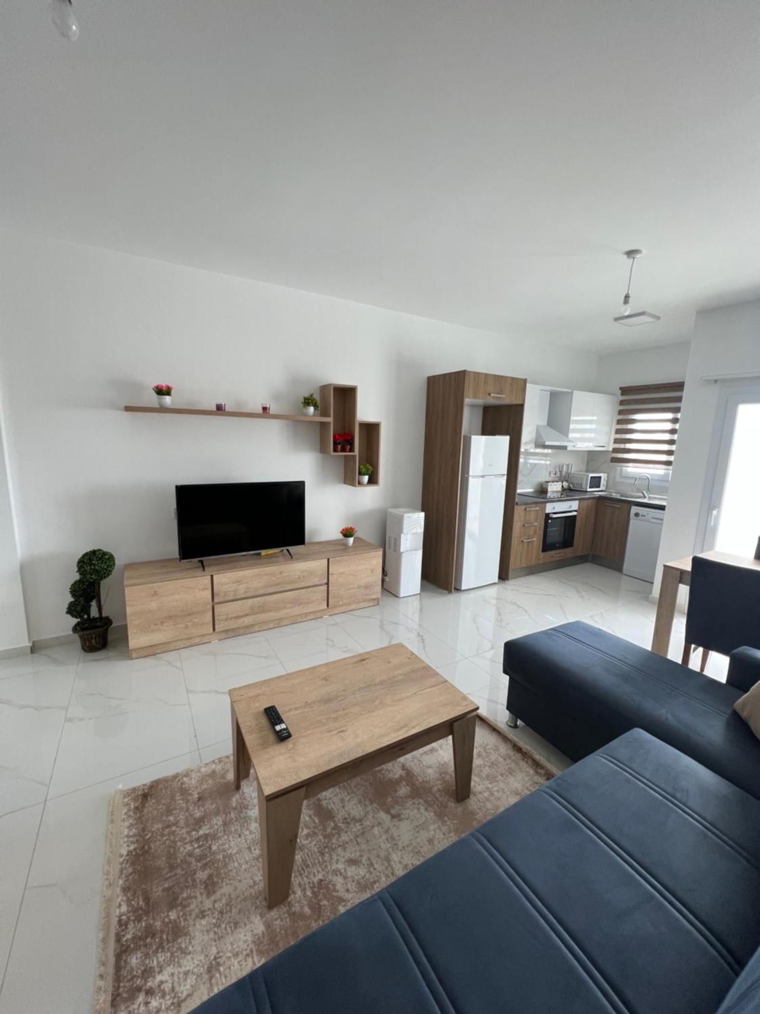 Tetris Apartment Spacious Comfortable 니코시아 객실 사진