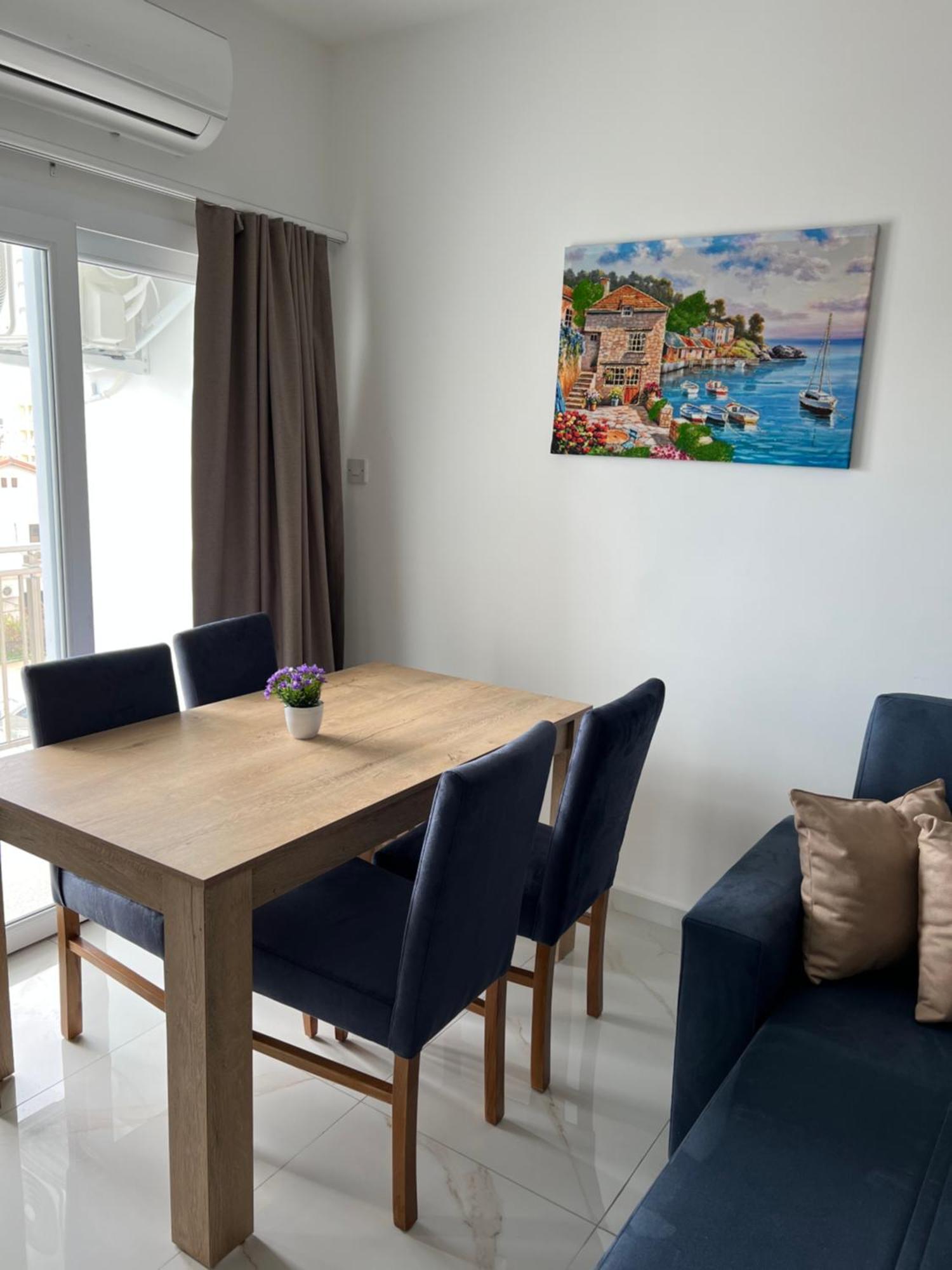 Tetris Apartment Spacious Comfortable 니코시아 객실 사진