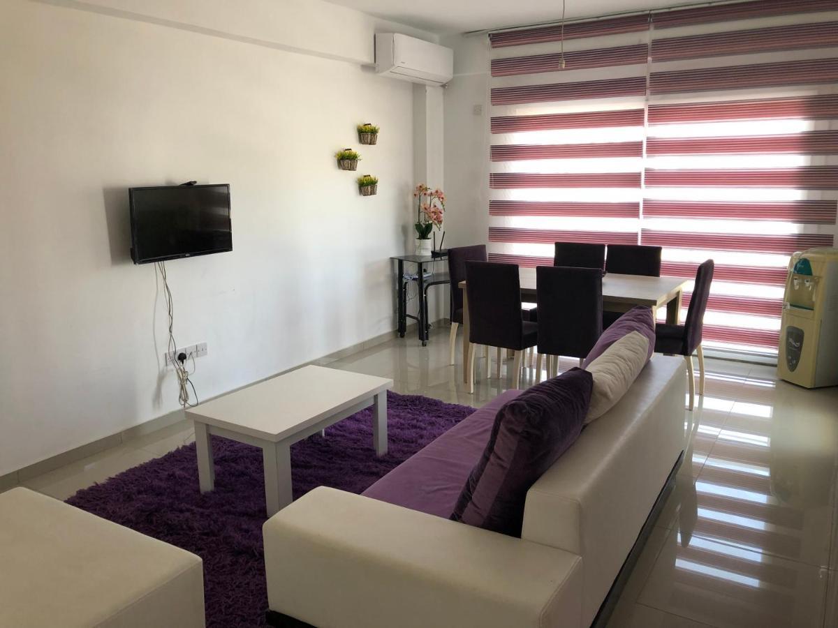 Tetris Apartment Spacious Comfortable 니코시아 외부 사진