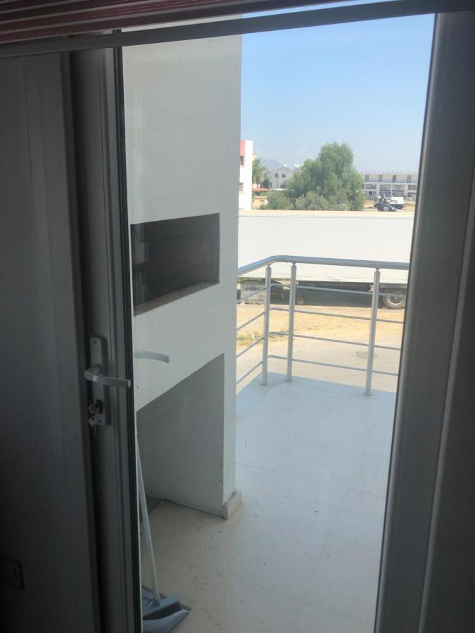 Tetris Apartment Spacious Comfortable 니코시아 외부 사진